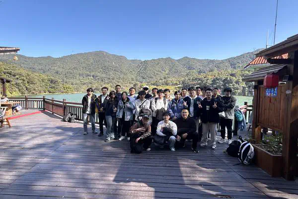 凝心聚力，登高望远——DeepLIT课题组赴天竺山开展新年团建活动