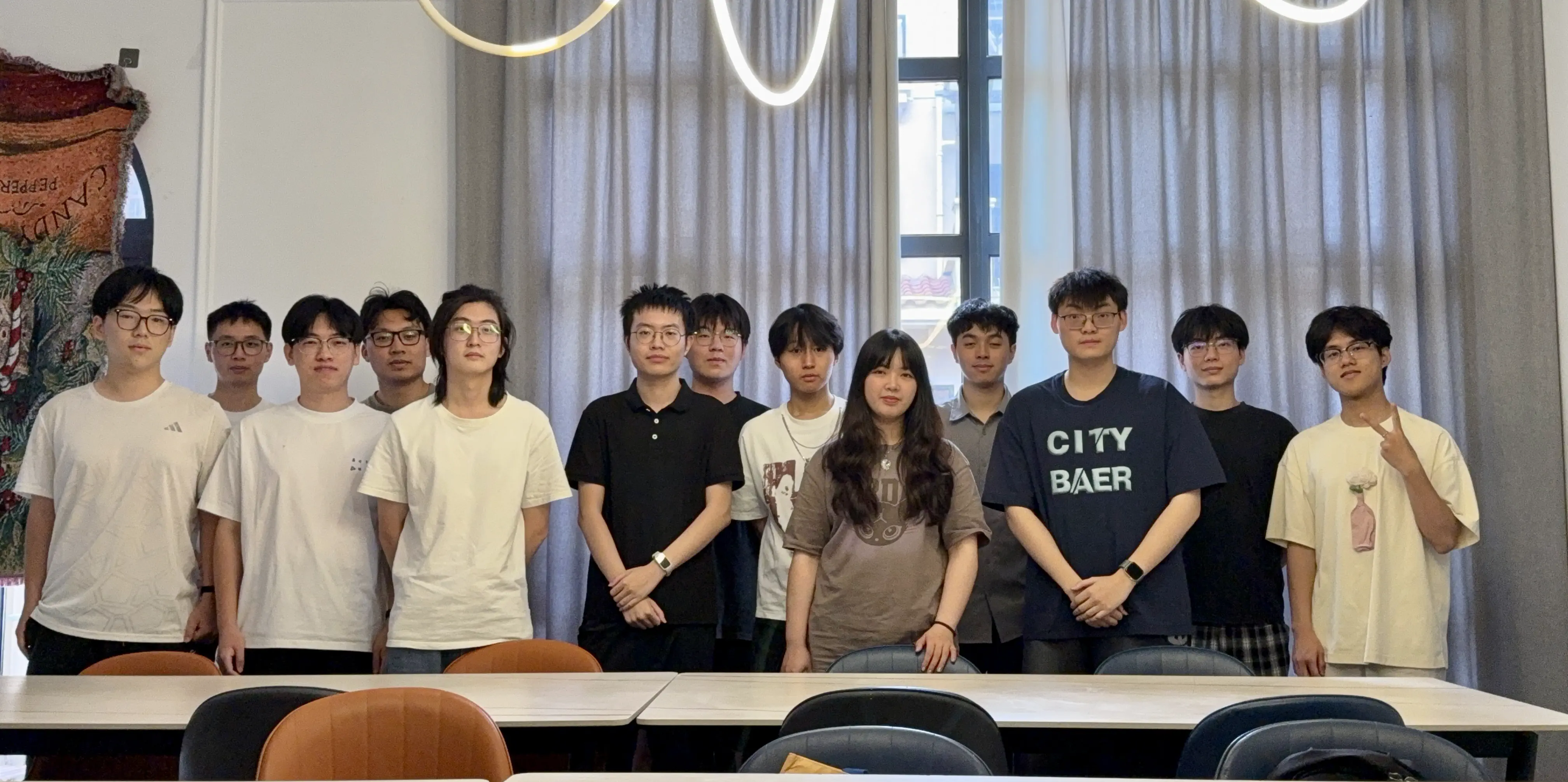 凝心聚力，携手同行——课题组开展轰趴团建活动