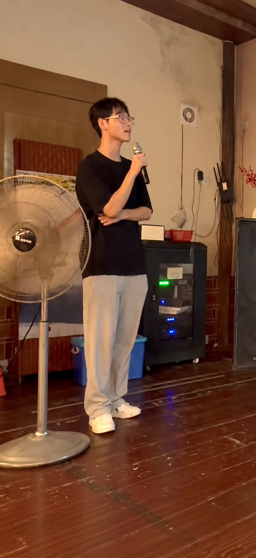 图2 同学献唱